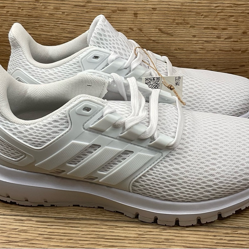 Size 7 - Adidas Ultimashow White Silver W